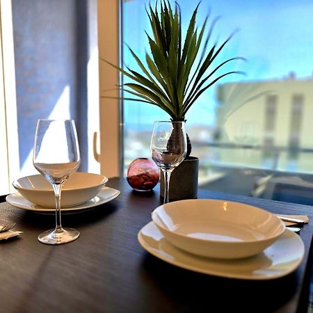 Bellevue Sea View Apartment By Namaste Elite 托雷莫利诺斯 外观 照片